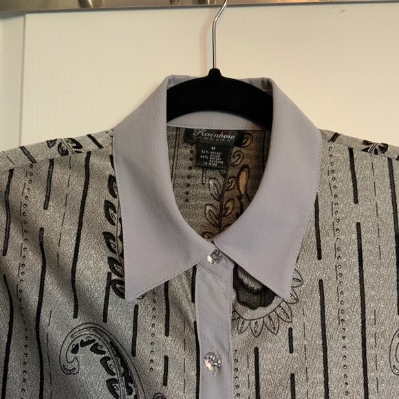 Gorgeous Top with Crystal Buttons - Picture 5 of 8